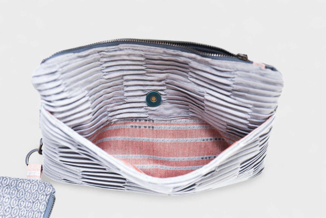 Silver Whisper Abadir